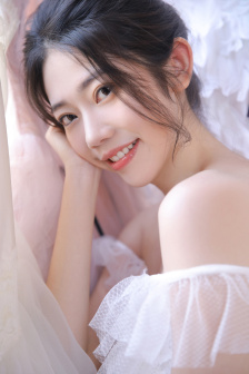 强迫花蒂穿环针刺调教抹药